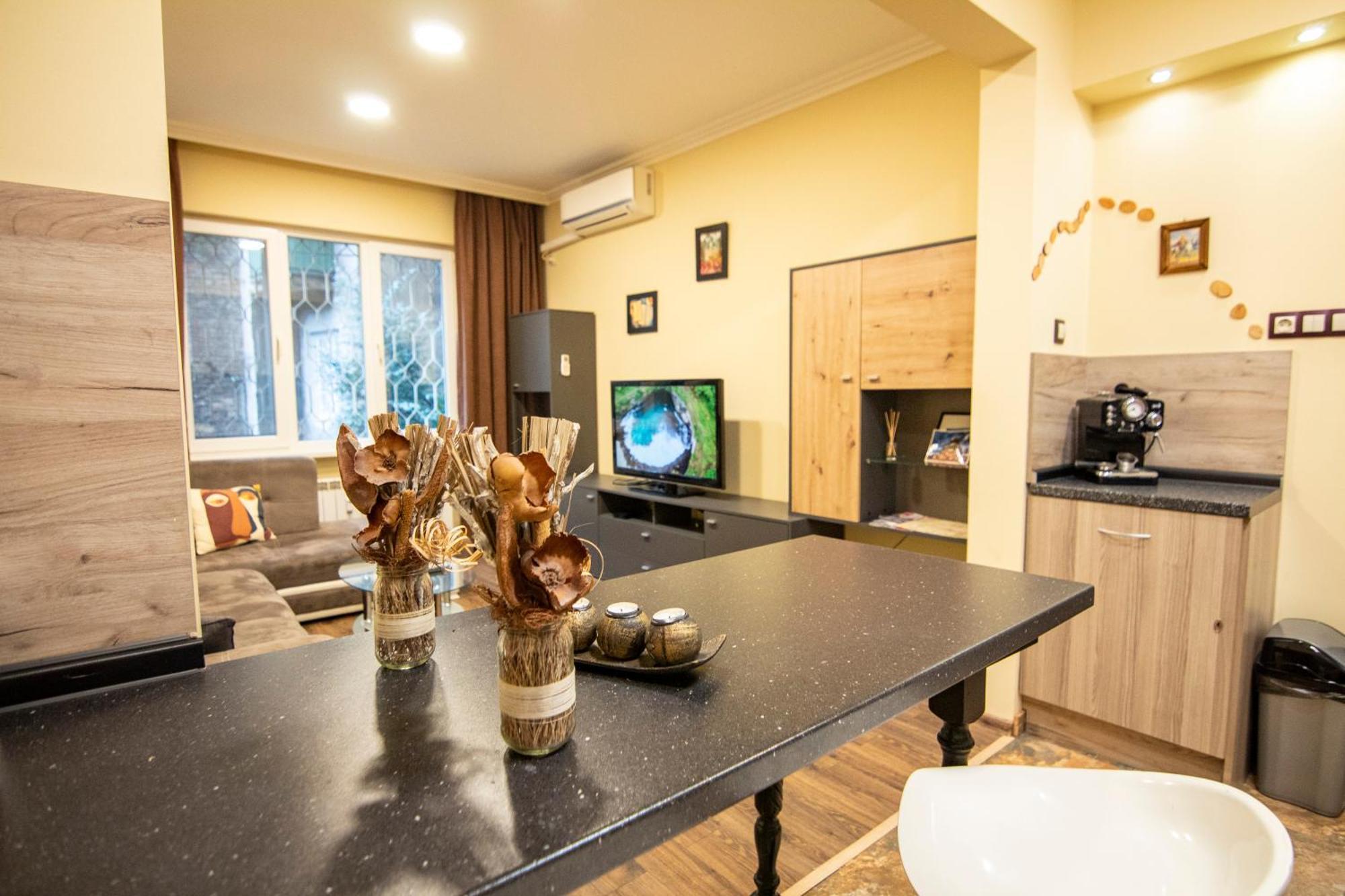 Comfort & Cozy Apartment In Sofia Center Экстерьер фото