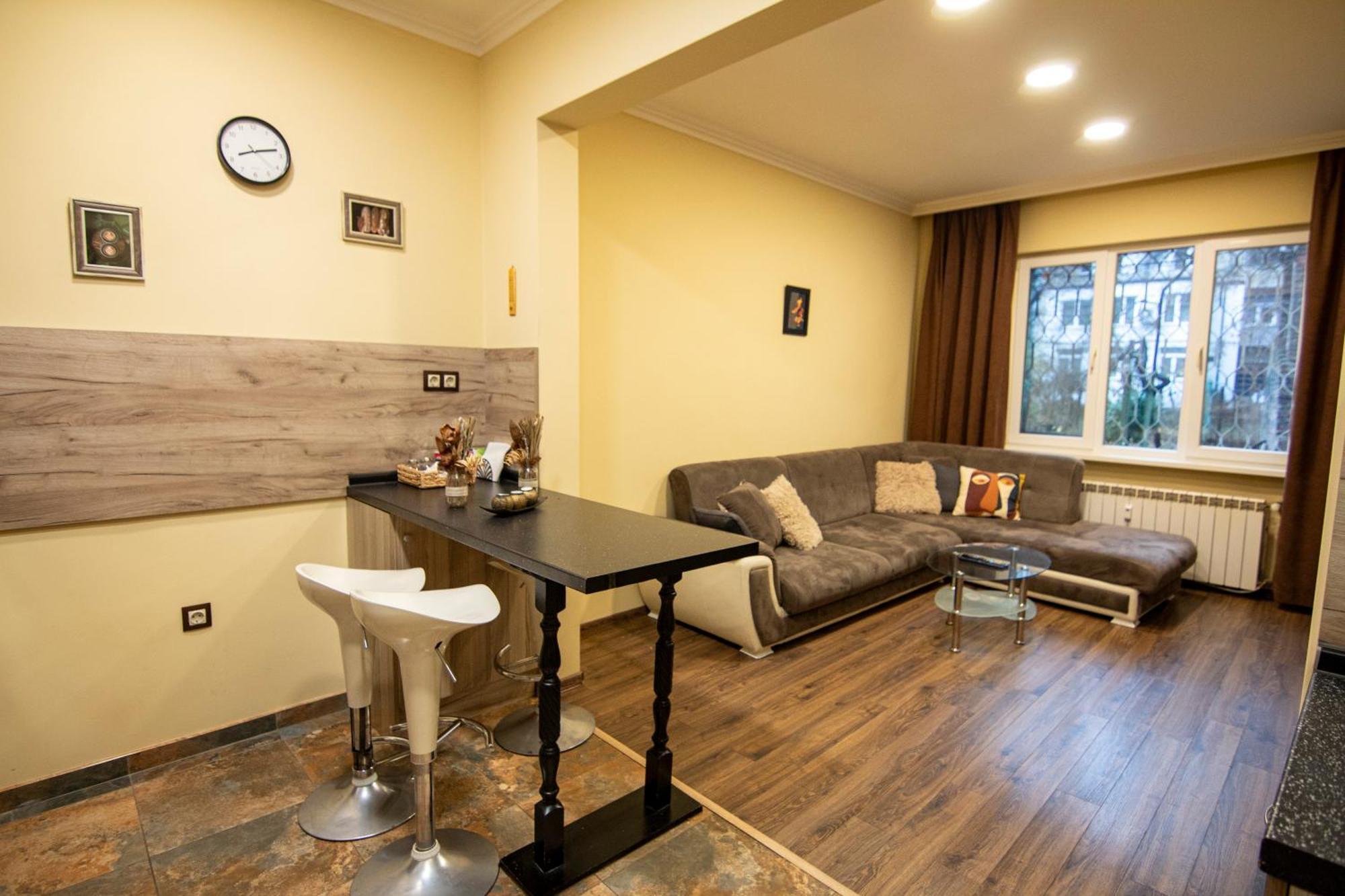 Comfort & Cozy Apartment In Sofia Center Экстерьер фото